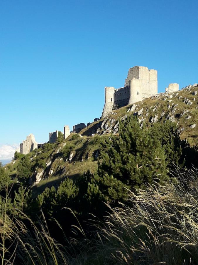Natour L'Ostello Per I Camminatori Barisciano Exterior foto